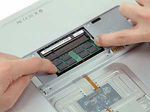 DDR2 PC2-5300 667MHz 200-pin SODIMM