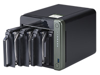 QNAP NAS TS-453D