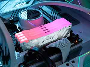 48GB Kit (2x24GB) Kingston FURY Renegade RGB DDR5 8400MHz CUDIMM White